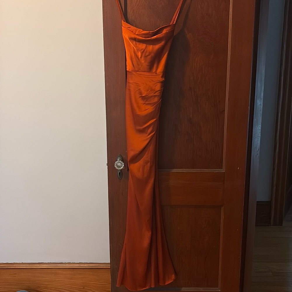 Dress - Picture 2 of 7